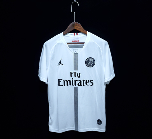 PSG Fourth 18/19